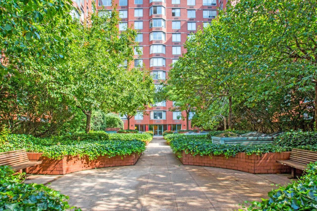 Apartment Uws 2br W Doorman Gym Parking Nr Park Nyc-596 New York